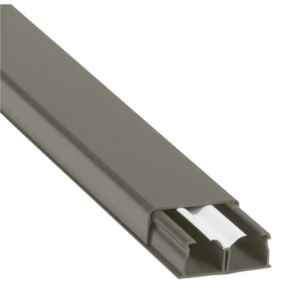 Guide-câbles 40×16 mm grande capacité — 2 compartiments — L 2,1 m — marron
