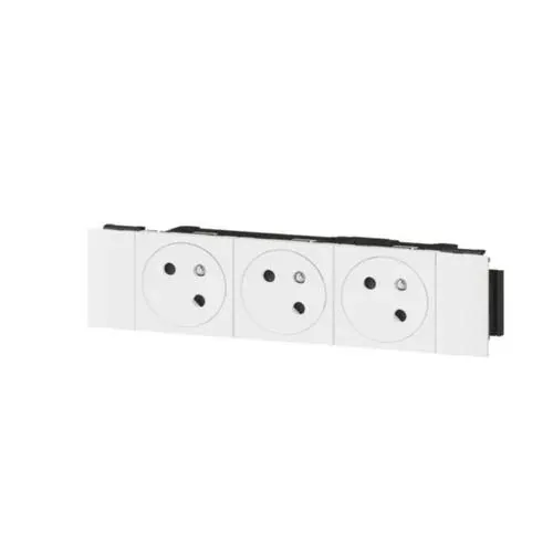 Triple prise 3×2P+T surface goulotte — 6 modules (Mosaic, clippage direct + Soluclip) — blanc