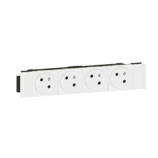 Quadruple prise 4×2P+T surface goulotte (NEW) — 8 modules (Mosaic, clippage direct + Soluclip) — blanc