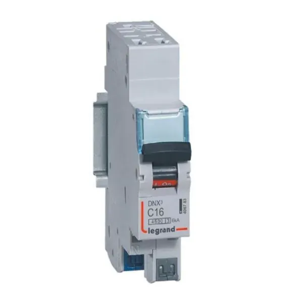 DNX³ 4500 — Disjoncteur 1P+N 16 A courbe C — bornes auto/auto