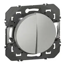 Double interrupteur va-et-vient 10 AX (effet aluminium, gamme Dooxie)