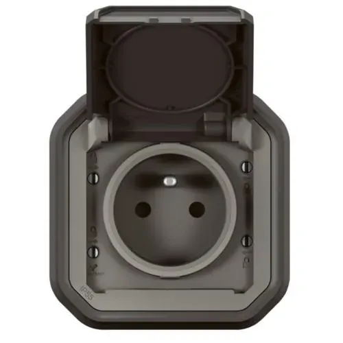 Prise 2P+T 16 A encastrée IP55 IK08 (gamme Plexo)