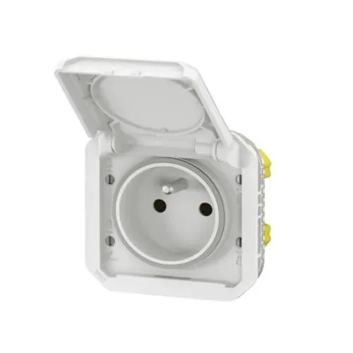 Prise 2P+T 16 A 250 V à éclips IP55 IK08 (gamme Plexo)